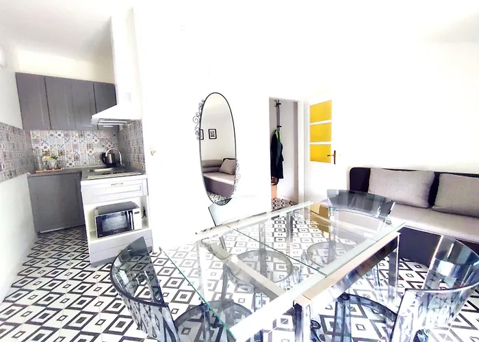 Heart Of With Free Private Parking Apartman Póla